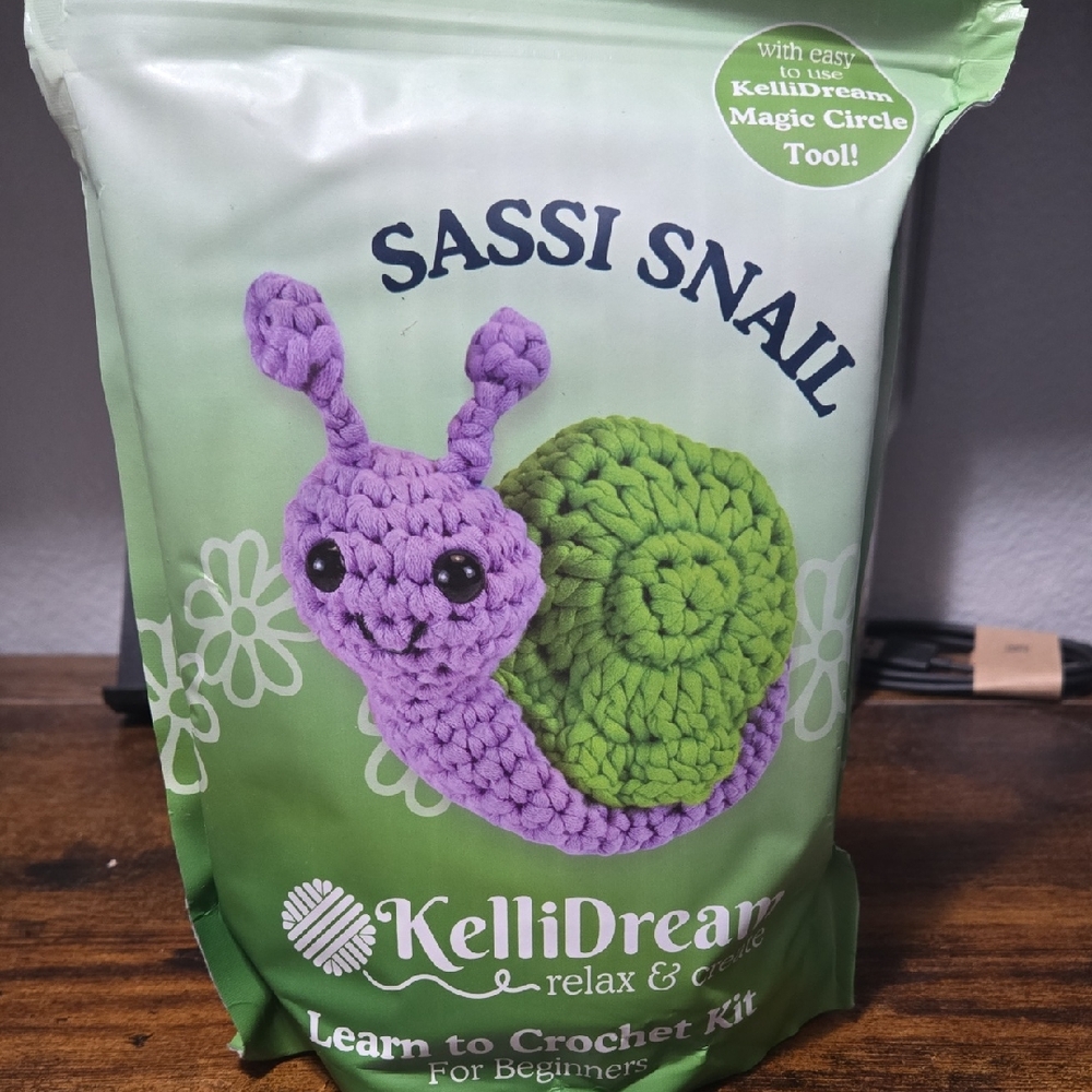 Sassi Snail Crochet Kit.